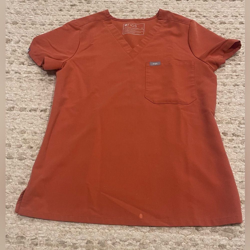 FIGS one pocket scrub top. size XS